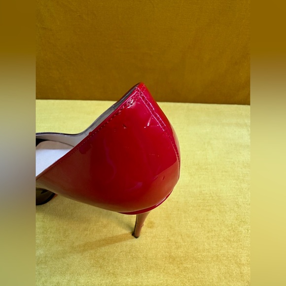 CHRISTIAN LOUBOUTIN HEELS - SIZE 38 - RED & BLACK - Picture 9 of 10